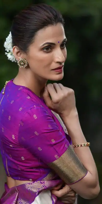 KP 6071 White Color Soft Lichi Silk Cloth Saree With Lace Border & Lace Work. Get it for ₹1449. Delivery 4-6 Working Days. Shop now. | Sarees, Bollywood Sarees, Creative Sarees, Designer Sarees, Embroidered Sarees, Ethnic Saree, Modern Digital sarees, Party Wear Sarees