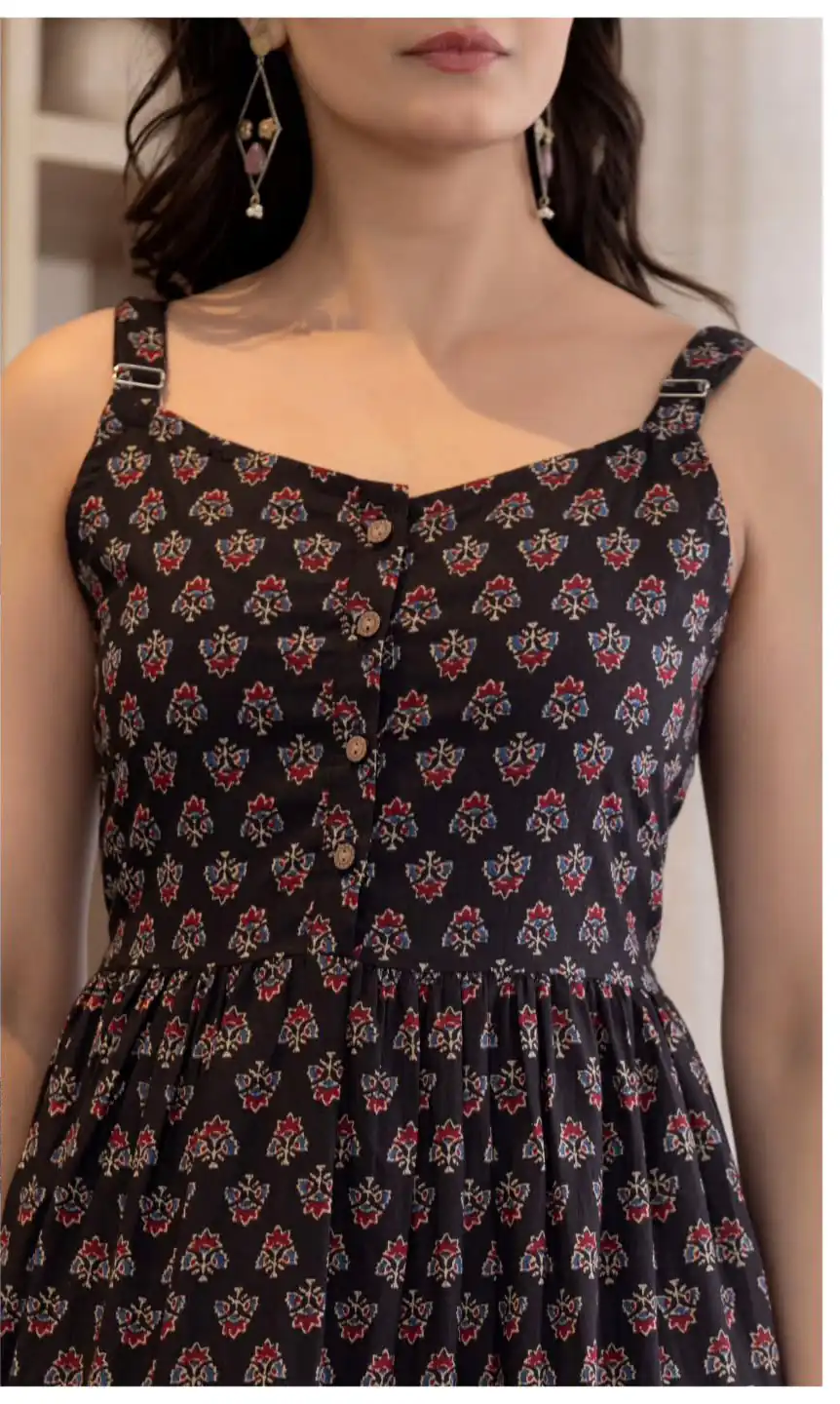 Black Cotton With Printed Gown - Image 2