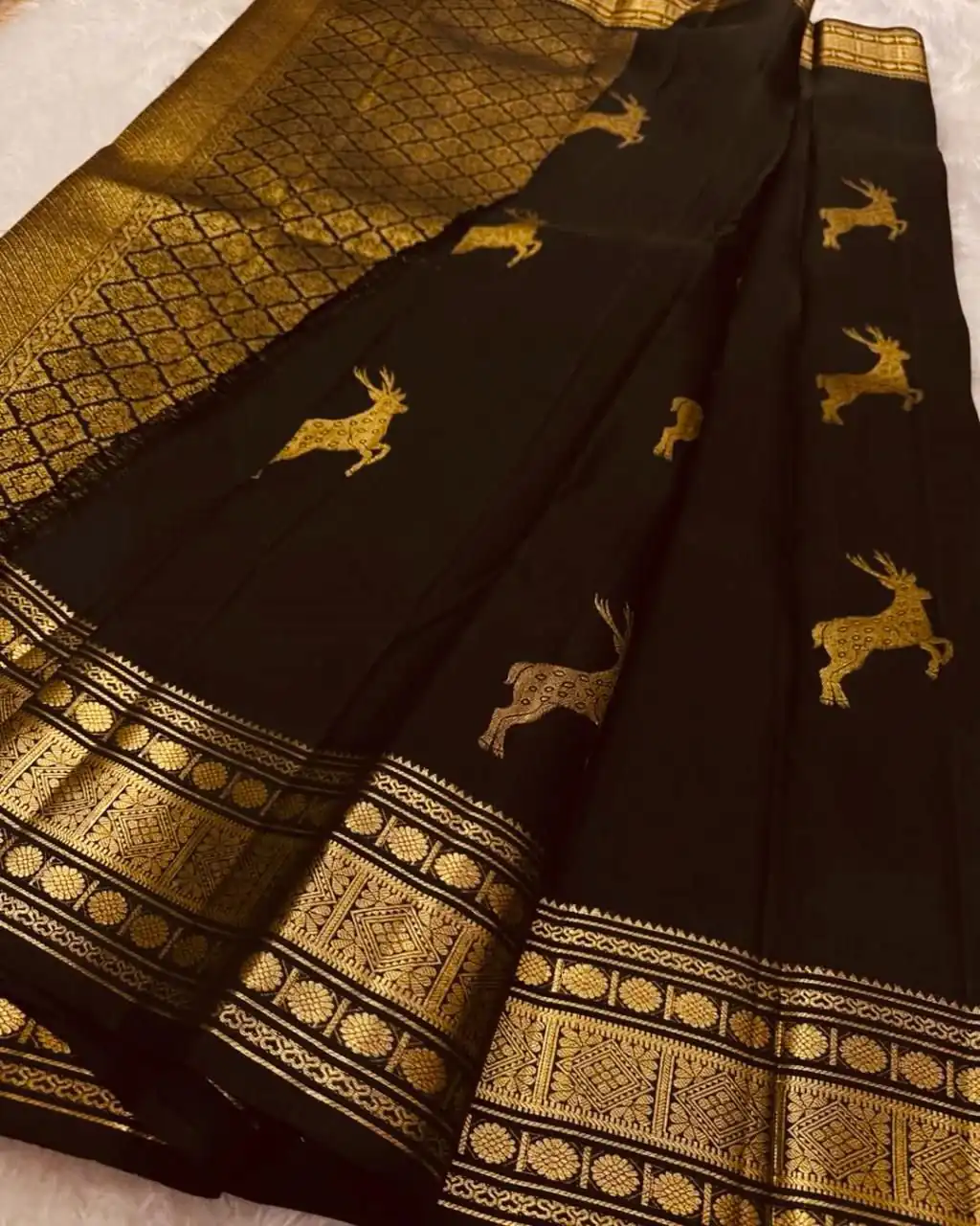 Black Soft Lichi Silk Lace Zari Work Saree - Image 2