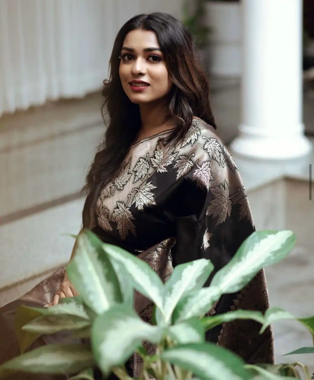 Black Soft Lichi Silk Rich Pallu Work Border Saree - Image 6