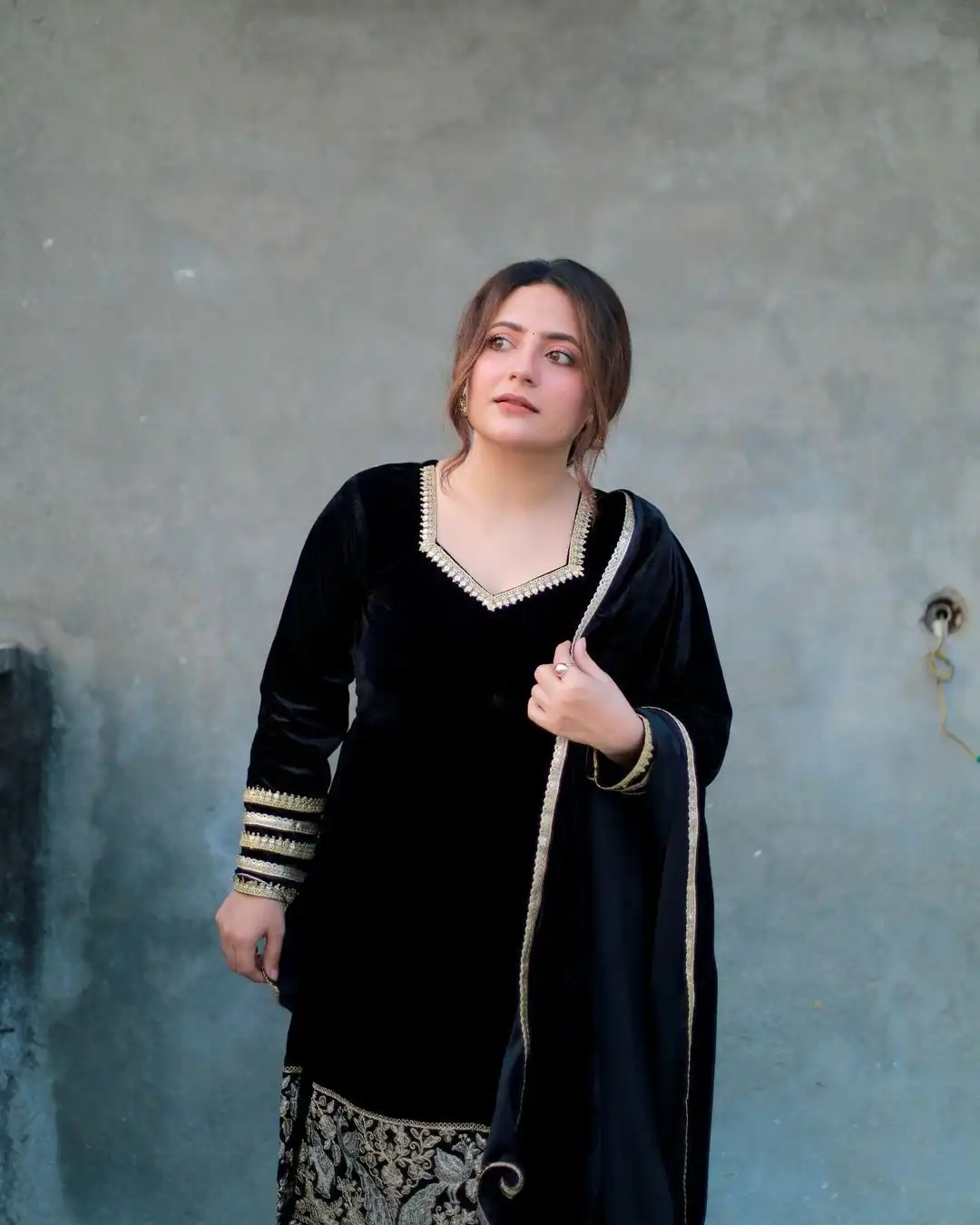 VLM 228 Black Viscose Velvet Salwar Suit with Embroidery Work & Lace Work. Affordable Price ₹2099. Delivery 4-6 Working Days. Shop now. | Lehenga, Bollywood Lehenga, Creative Lehenga, Designer Lehenga, Embroidered Lehenga, Party Wear Lehenga