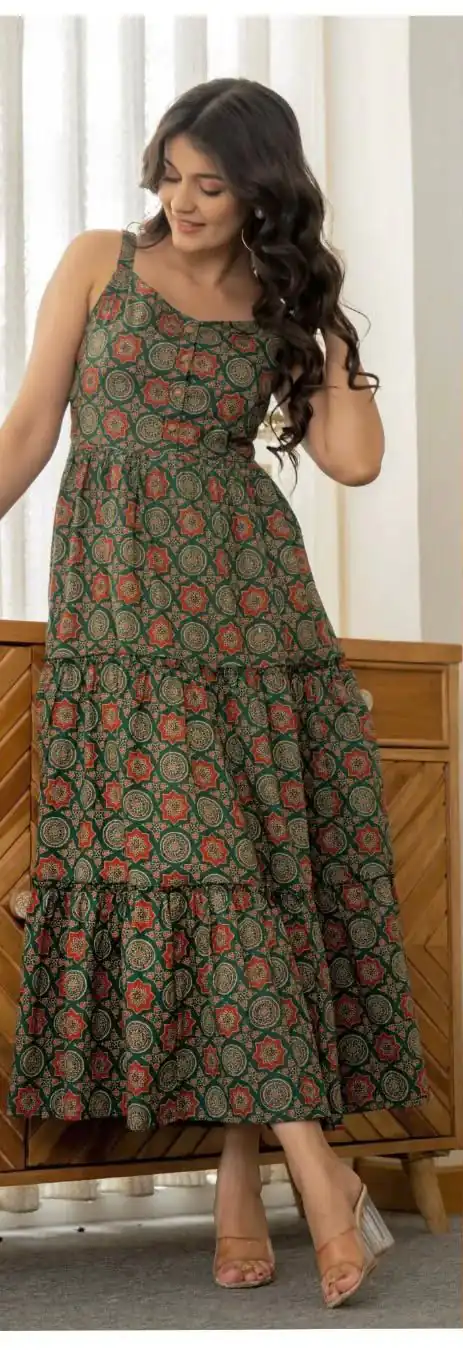 Green Cotton With Printed Gown