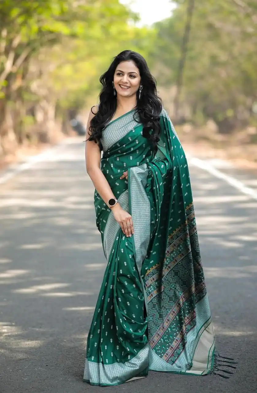 Green Lichi Silk Border Lace Work Saree