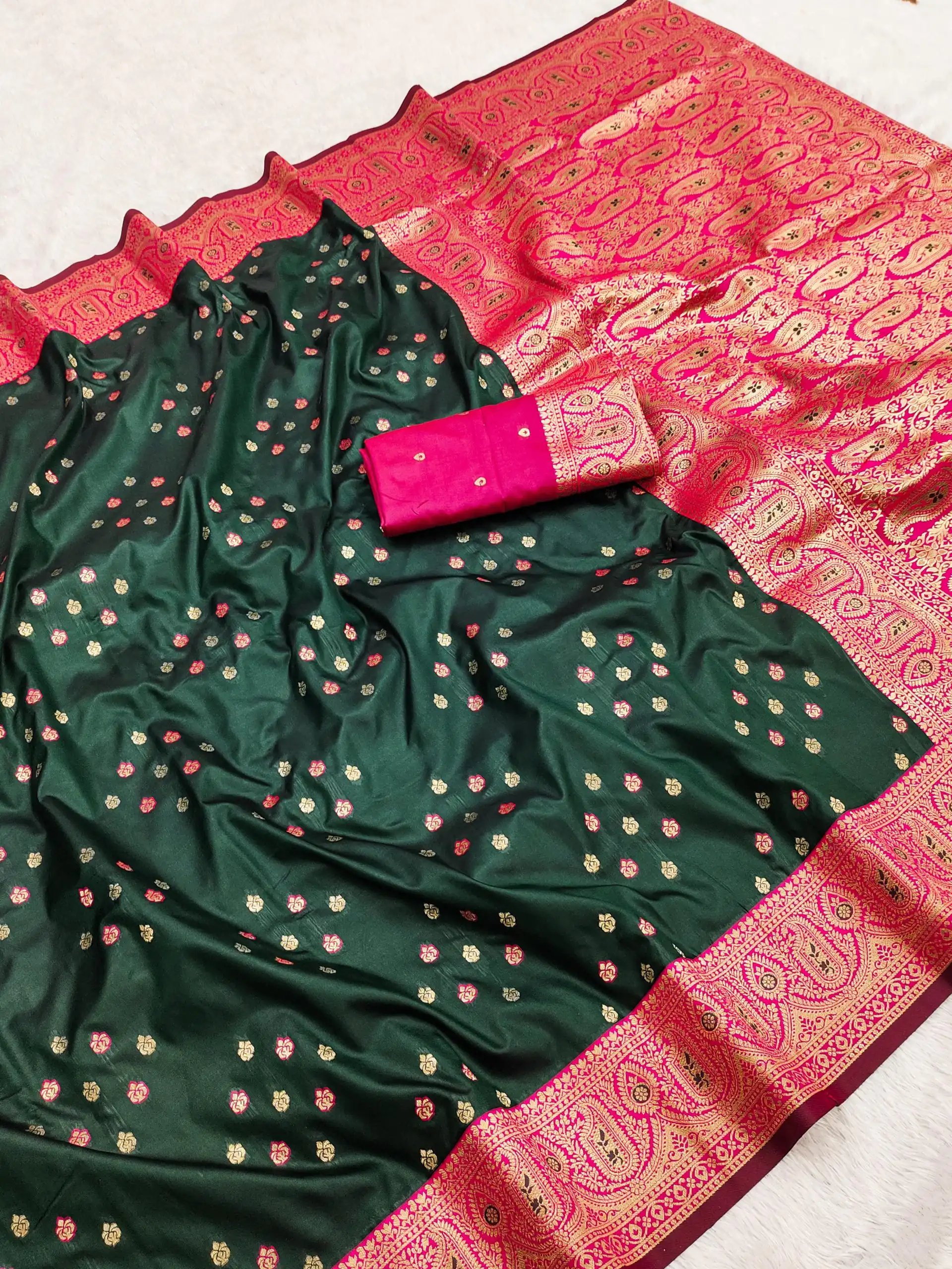 MB 3312-A Green in Rich Banarasi Silk Zari Work & Lace Work Saree . Affordable Price ₹2049. Delivery 4-6 Working Days. Shop now. | Sarees, Bollywood Sarees, Creative Sarees, Designer Sarees, Embroidered Sarees, Ethnic Saree, Modern Digital sarees, Party Wear Sarees