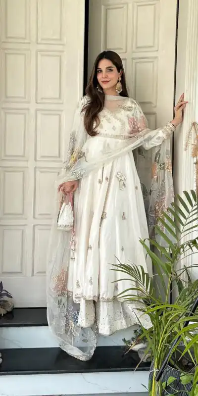 LG 2018 Off White Chinon Gown Perfect for Wedding, Party, Makar Sankranti, Anniversary, Ethnic Day – . Grab it for ₹2399. Delivery 4-6 Working Day | Gowns, Bollywood Gowns, Creative Gowns, Designer Gowns, Embroidered Gowns, Party Wear Gowns