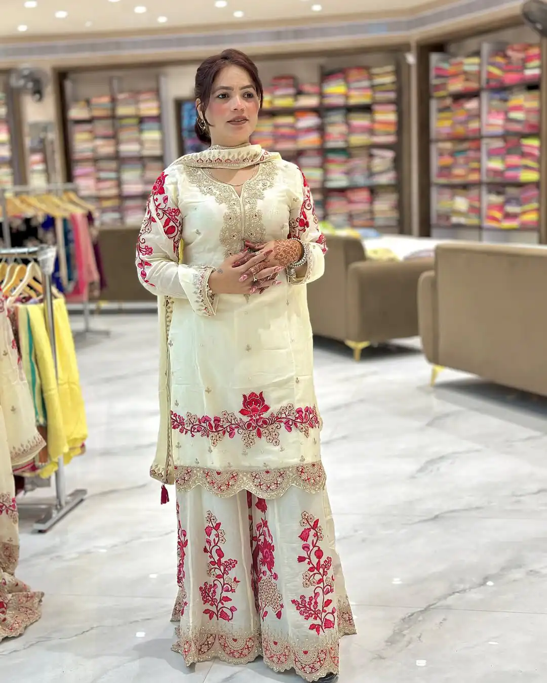 Off White Chinon Silk With Lace Work Salwar Suit - Image 2