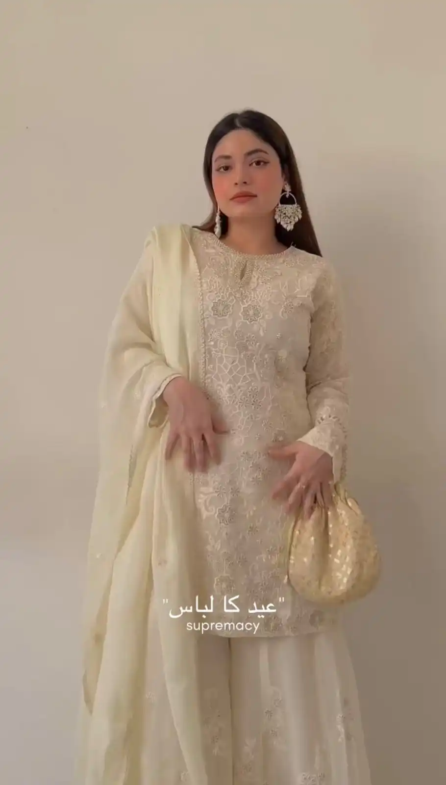 Off White Faux Georgette Embroidery Lace Work Salwar Suit - Image 3