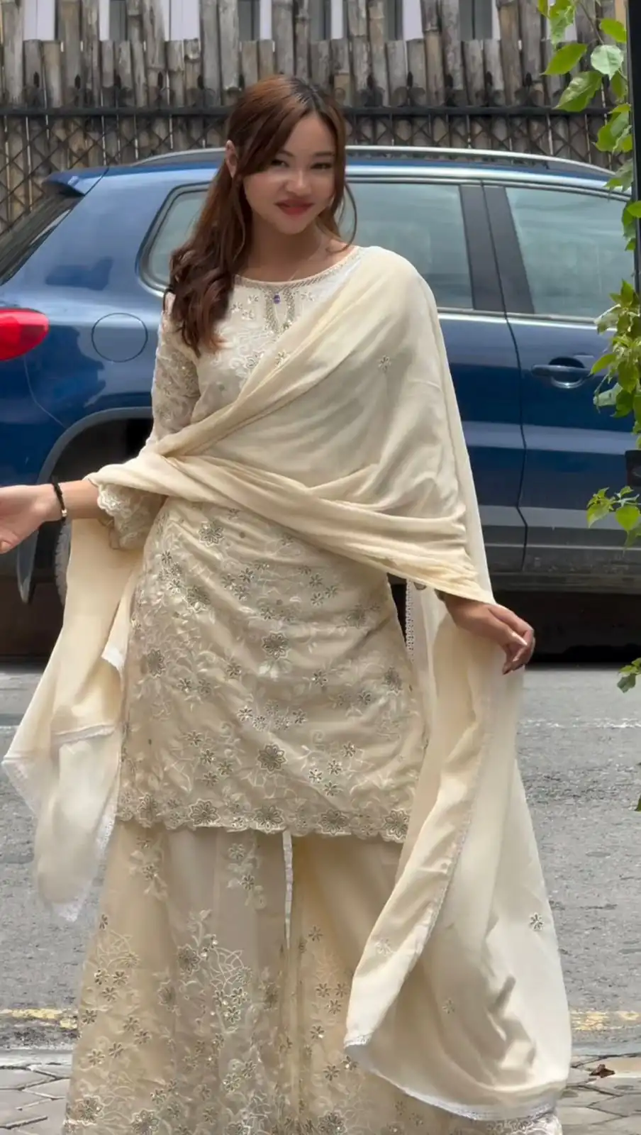 Off White Faux Georgette Embroidery Lace Work Salwar Suit