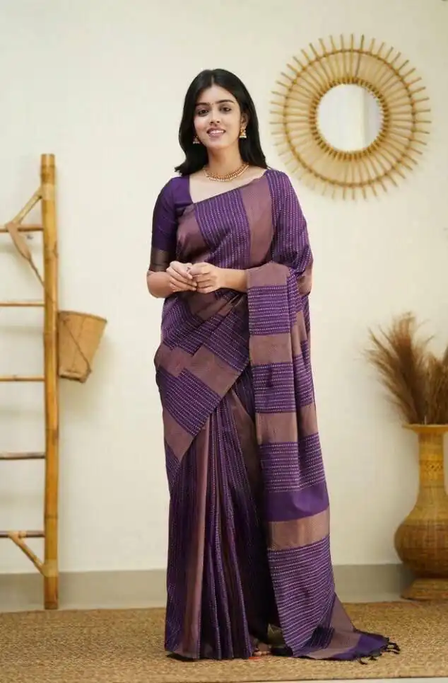 Purple Soft Lichi Silk Rich Pallu Work Border Saree - Image 2