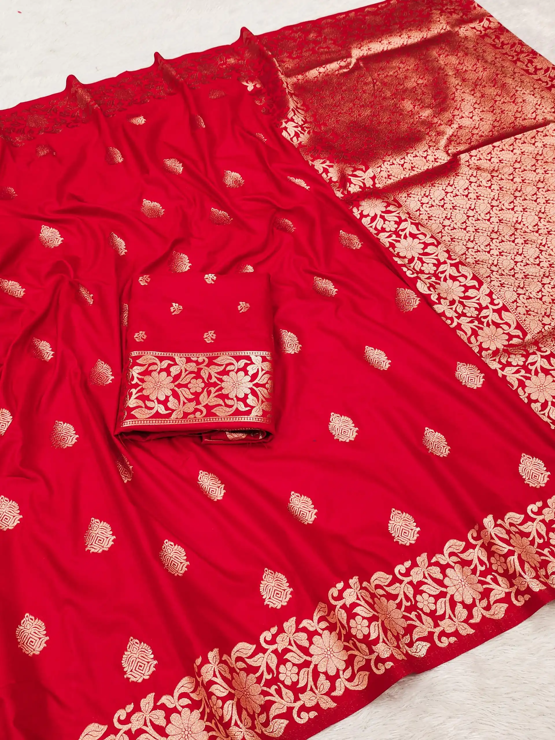 MB 1133 Red in Banarasi Silk Lace Work & Zari Work Saree . Introductory Price ₹1849. Delivery 4-6 Working Days. Shop now. | Sarees, Bollywood Sarees, Creative Sarees, Designer Sarees, Embroidered Sarees, Ethnic Saree, Modern Digital sarees, Party Wear Sarees