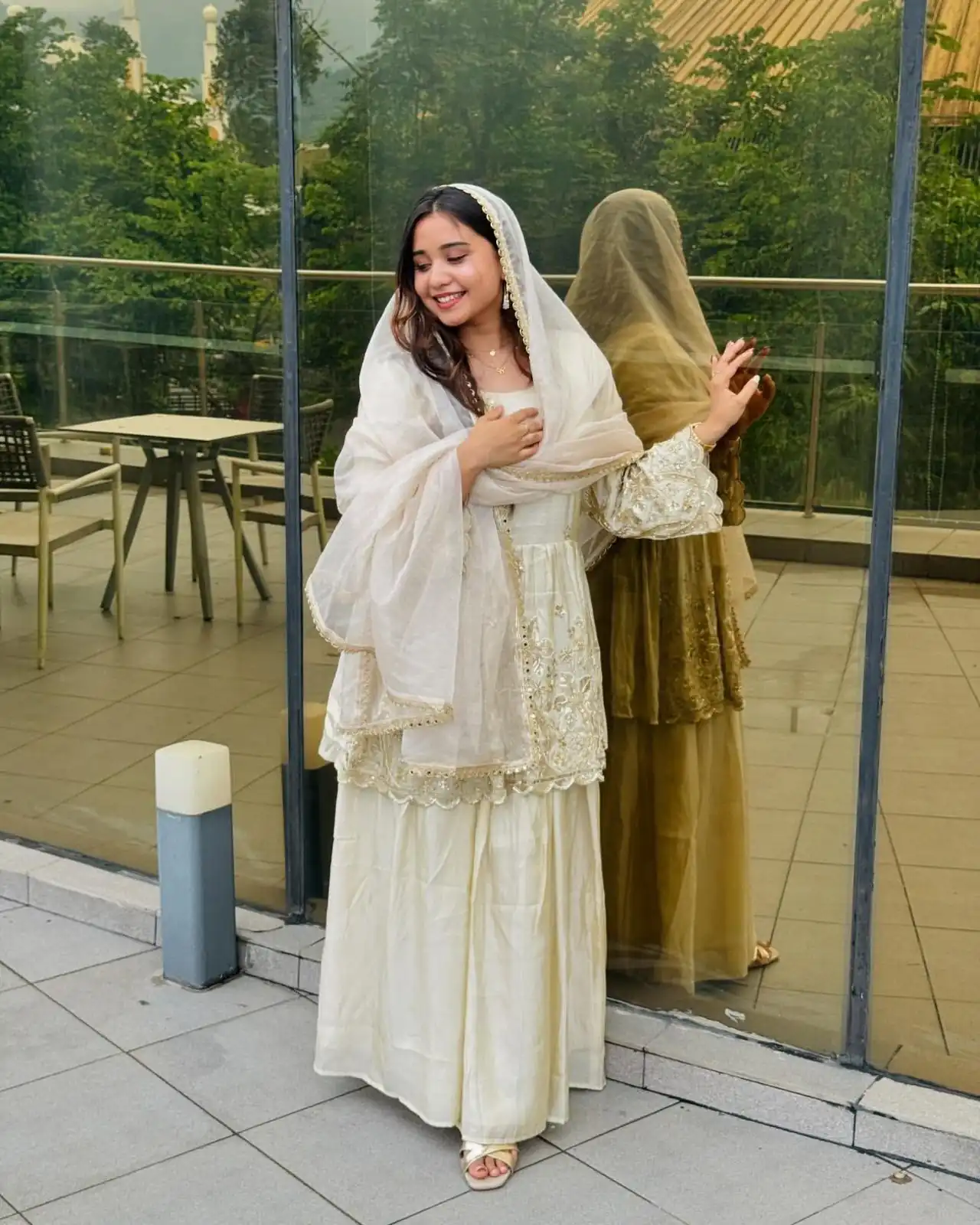 White Chinon Silk Lace Embroidery Work Salwar Suit - Image 2