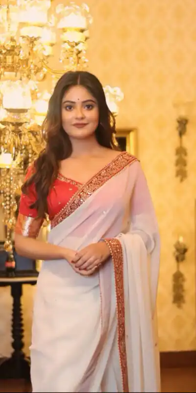 BT 394 White Color Georgette Saree with Zari Work. Wedding, Party, Festive, Events, Grab it for ₹1774. Delivery 4-6 Working Days. Shop now. | Sarees, Bollywood Sarees, Creative Sarees, Designer Sarees, Embroidered Sarees, Ethnic Saree, Modern Digital sarees, Party Wear Sarees