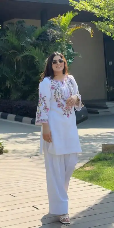 SRK 5272 White Natural Crep Silk with Embroidery Work Salwar Suit . Affordable Price ₹1799. Delivery 4-6 Working Days. Shop now. | Jump Suits, Salwar suit, Casual Suits, Creative suits, Designer Suits, Palazzo Suits, Party Wear Suits, Patiala Suits, Straight Suits