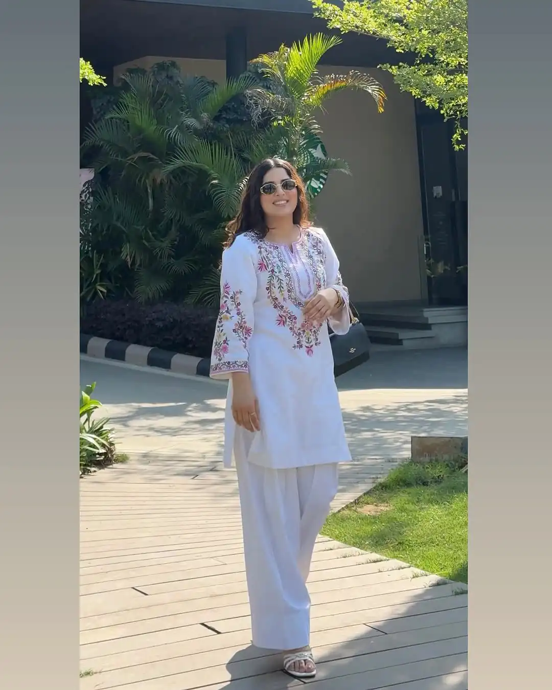 SRK 5272 White Natural Crep Silk with Embroidery Work Salwar Suit . Affordable Price ₹1799. Delivery 4-6 Working Days. Shop now. | Jump Suits, Salwar suit, Casual Suits, Creative suits, Designer Suits, Palazzo Suits, Party Wear Suits, Patiala Suits, Straight Suits