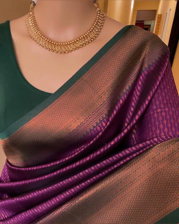 Wine Lichi Silk Jacquard Border Lace Work Saree - Image 4