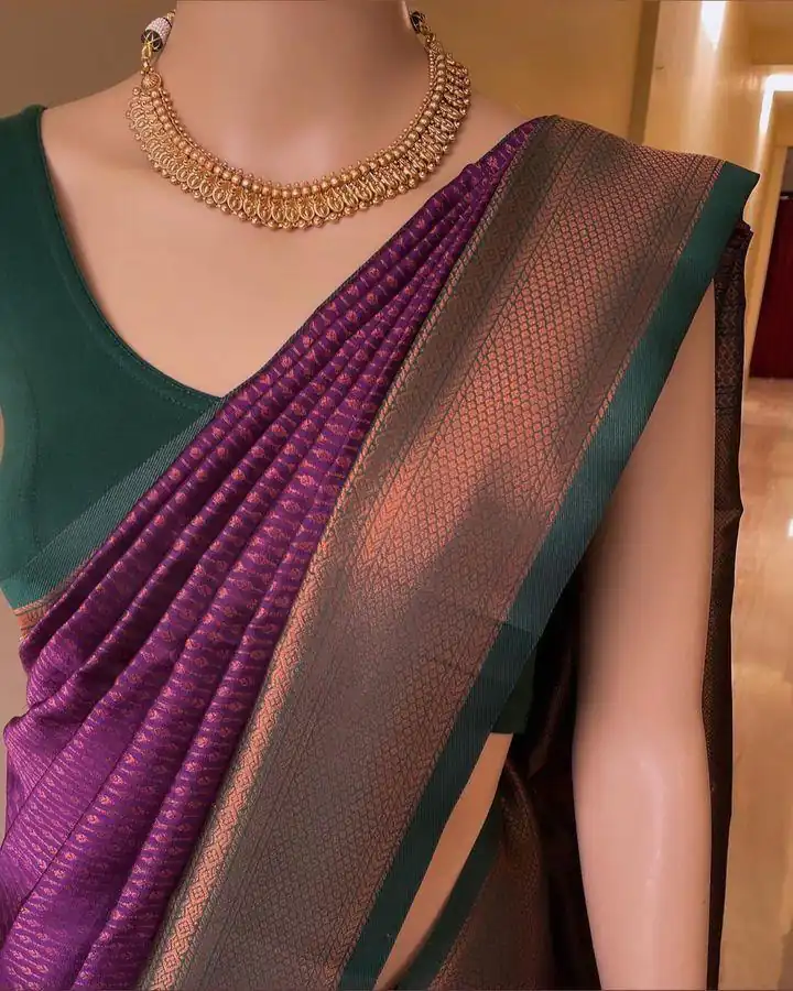 Wine Lichi Silk Jacquard Border Lace Work Saree - Image 3