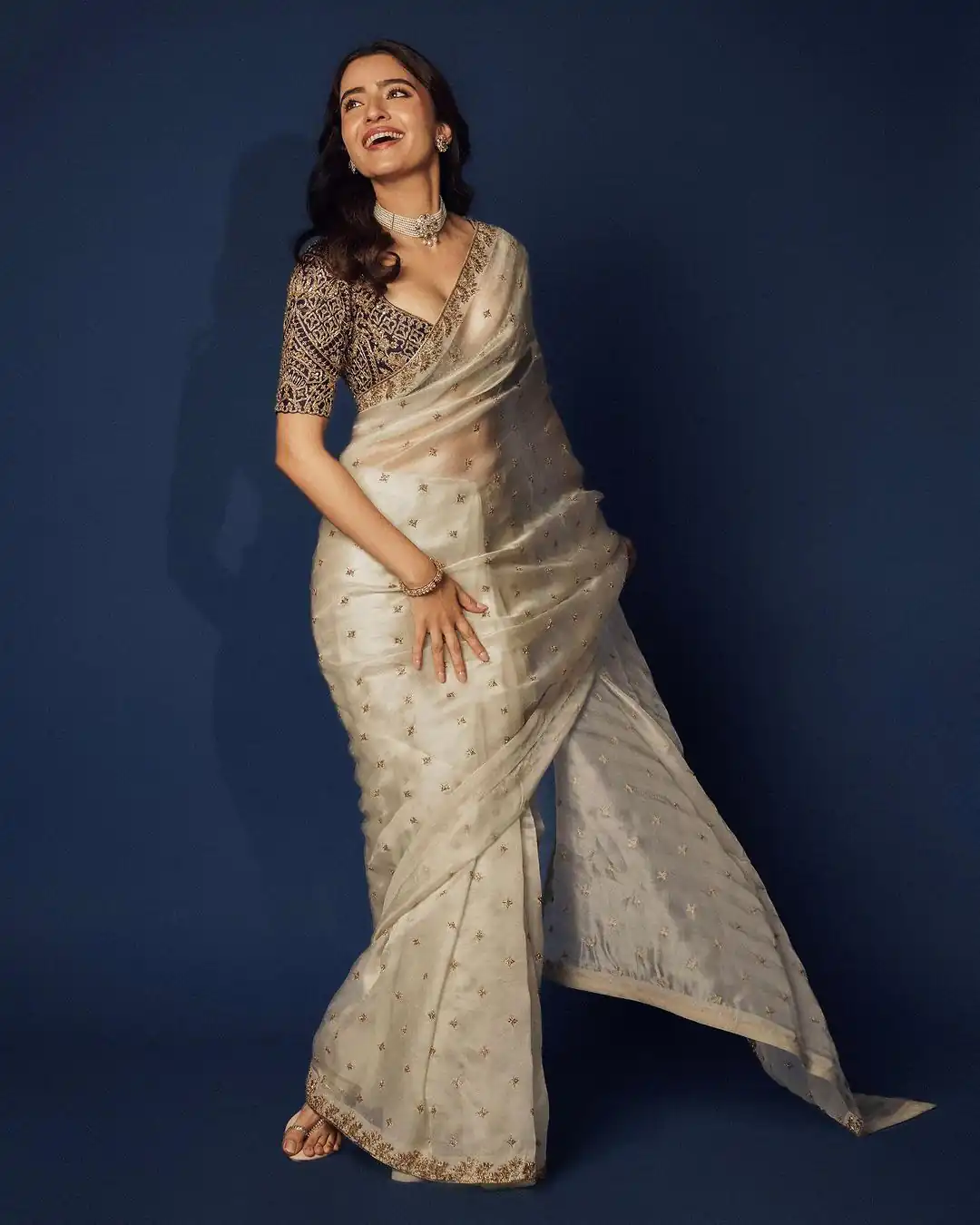 BT 396 Off White Soft TB Organza Saree with Lace Work & Zari Work. Special Price ₹1899. Delivery 4-6 Working Days. Shop now. | Sarees, Bollywood Sarees, Creative Sarees, Designer Sarees, Embroidered Sarees, Ethnic Saree, Modern Digital sarees, Party Wear Sarees