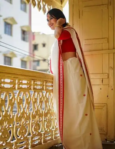 KP 5074 White Color Soft Lilan Slab Weaving Work Saree Casual, Party Wear, Wedding, Events Etc. Expected Delivery 4-6 Working Days @1449/- | Sarees, Bollywood Sarees, Creative Sarees, Designer Sarees, Embroidered Sarees, Ethnic Saree, Modern Digital sarees, Party Wear Sarees