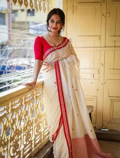 KP 5074 White Color Soft Lilan Slab Weaving Work Saree Casual, Party Wear, Wedding, Events Etc. Expected Delivery 4-6 Working Days @1449/- | Sarees, Bollywood Sarees, Creative Sarees, Designer Sarees, Embroidered Sarees, Ethnic Saree, Modern Digital sarees, Party Wear Sarees