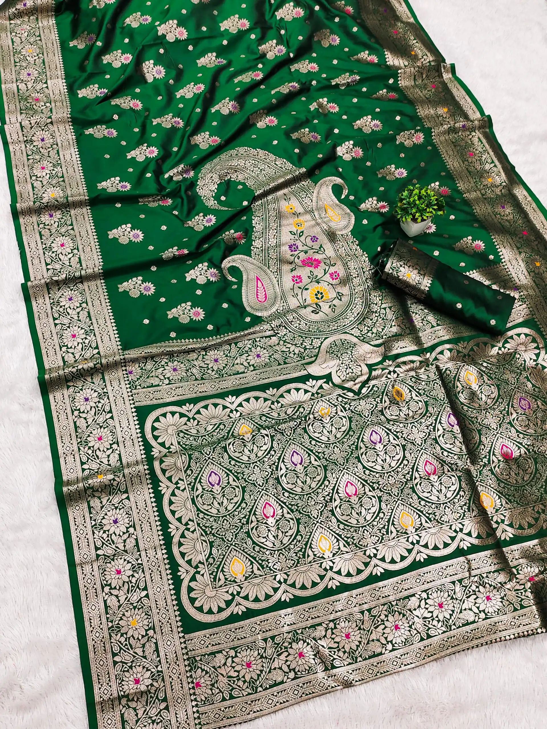 Green Soft Banarasi Silk Lace Zari Work Saree