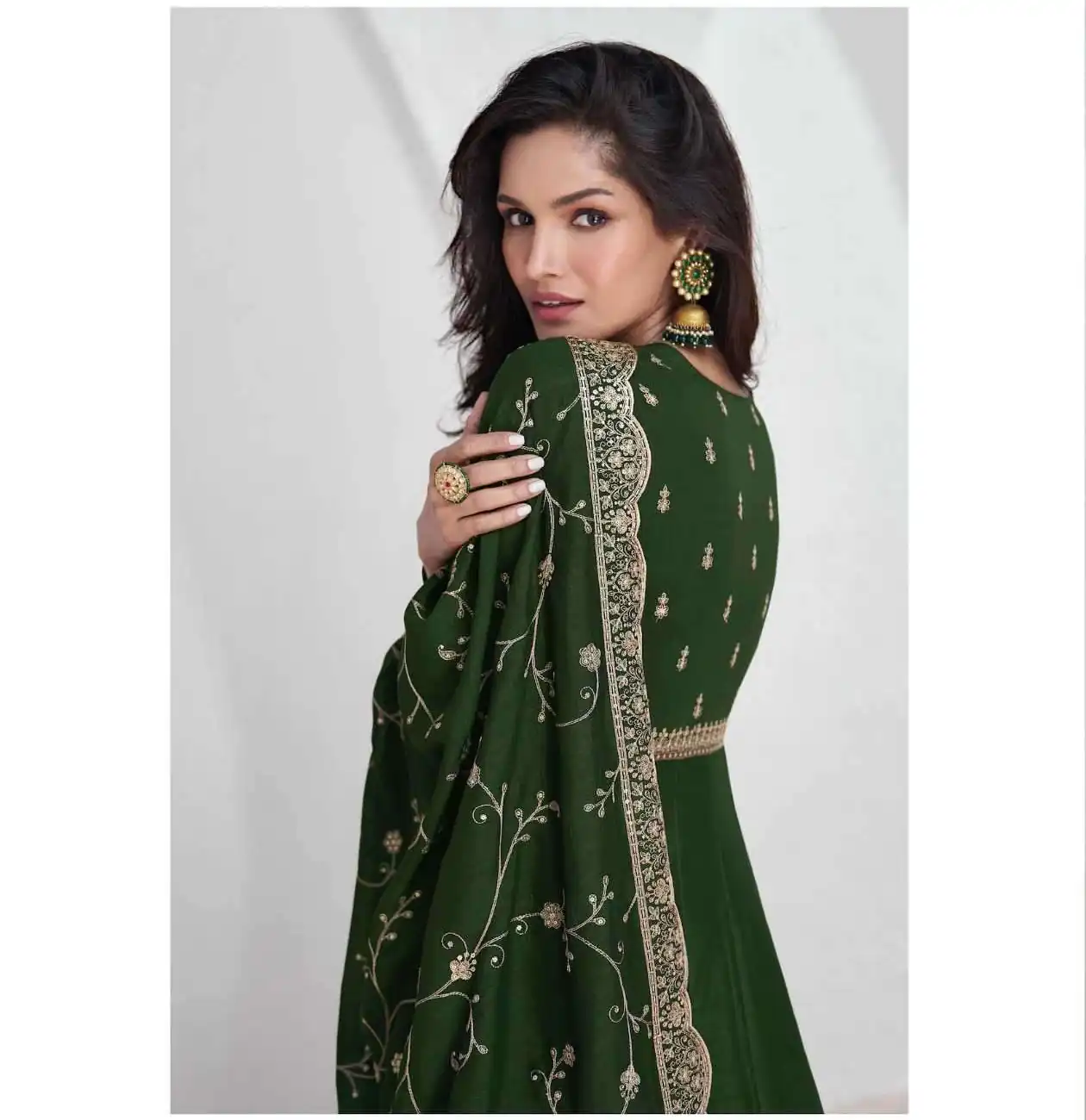 FC Saroj 9943 Green Vichitra Salwar Suit with Embroidery Work & Lace Work. Special Price ₹3049. Delivery 4-6 Working Days. Shop now. | Casual Suits, Jump Suits, Tops & Bottoms, Track Suits, Salwar suit, Creative suits, Designer Suits, Palazzo Suits, Party Wear Suits, Patiala Suits, Straight Suits, Trendy Wear