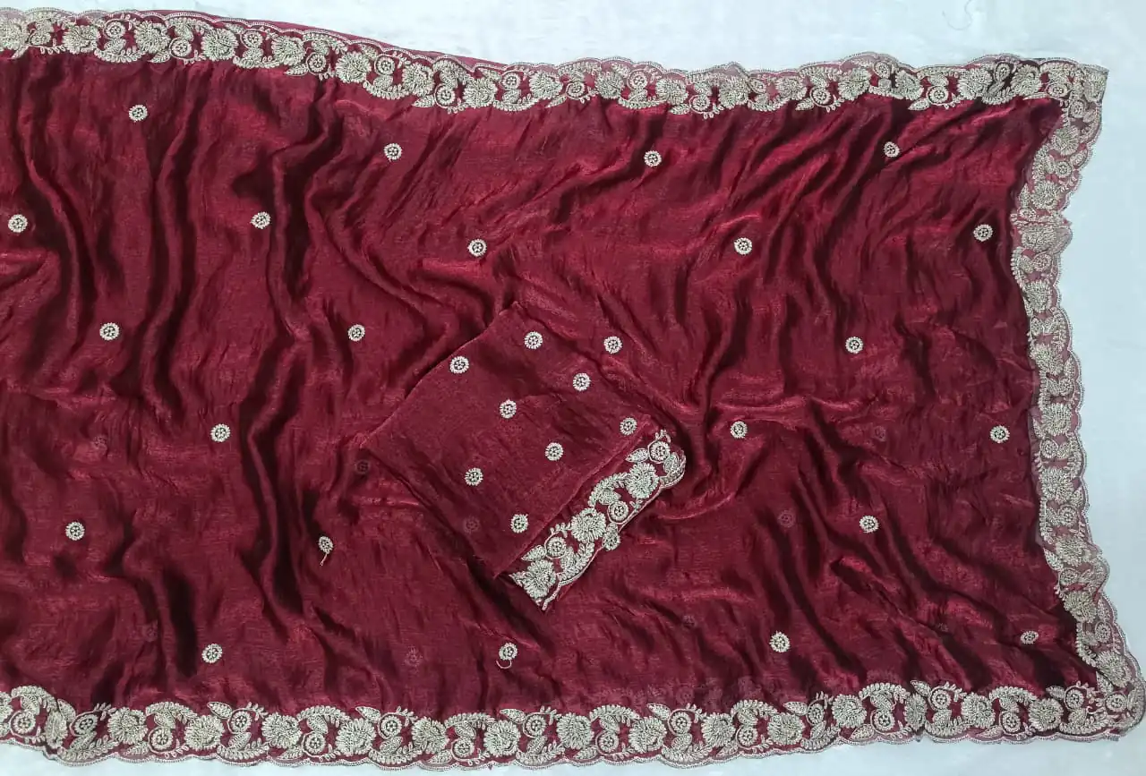 JR 655 Maroon Space Silk Saree Perfect for Wedding, Party, Pooja, Makar Sankranti, Temple Visit – . Affordable Price ₹1999. Delivery 4-6 Working Days | Sarees, Bollywood Sarees, Creative Sarees, Designer Sarees, Embroidered Sarees, Ethnic Saree, Modern Digital sarees, Party Wear Sarees