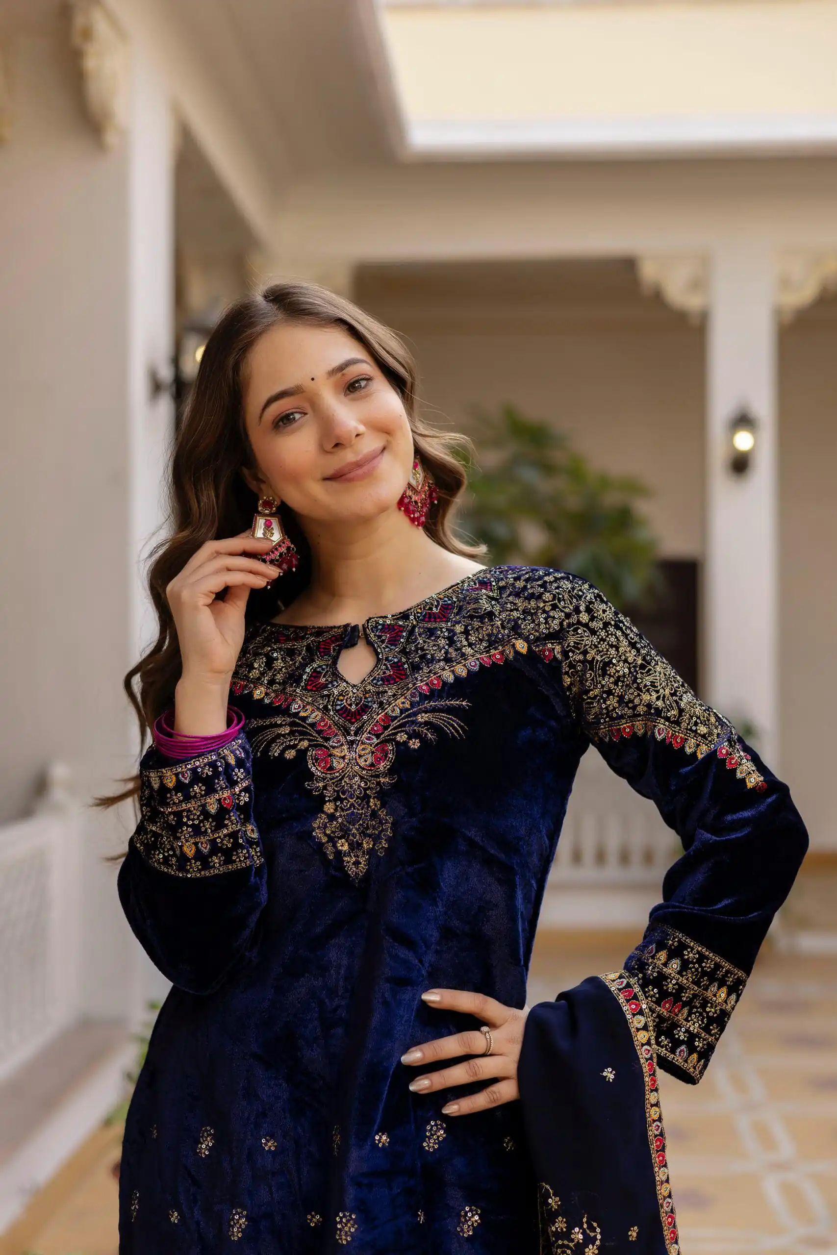 Navy Blue 9000 Velvet Embroider Lace Work Salwar Suit - Image 10