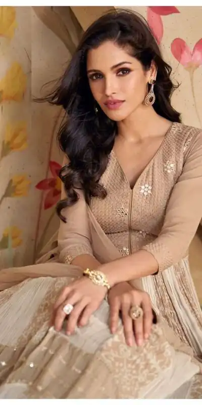 FC 5502 Cream Color Dual Tone Star Georgette Salwar Suit with Embroidery Work. Affordable Price ₹2649. Delivery 4-6 Working Days. Shop now. | Jump Suits, Salwar suit, Casual Suits, Creative suits, Designer Suits, Palazzo Suits, Party Wear Suits, Patiala Suits, Straight Suits