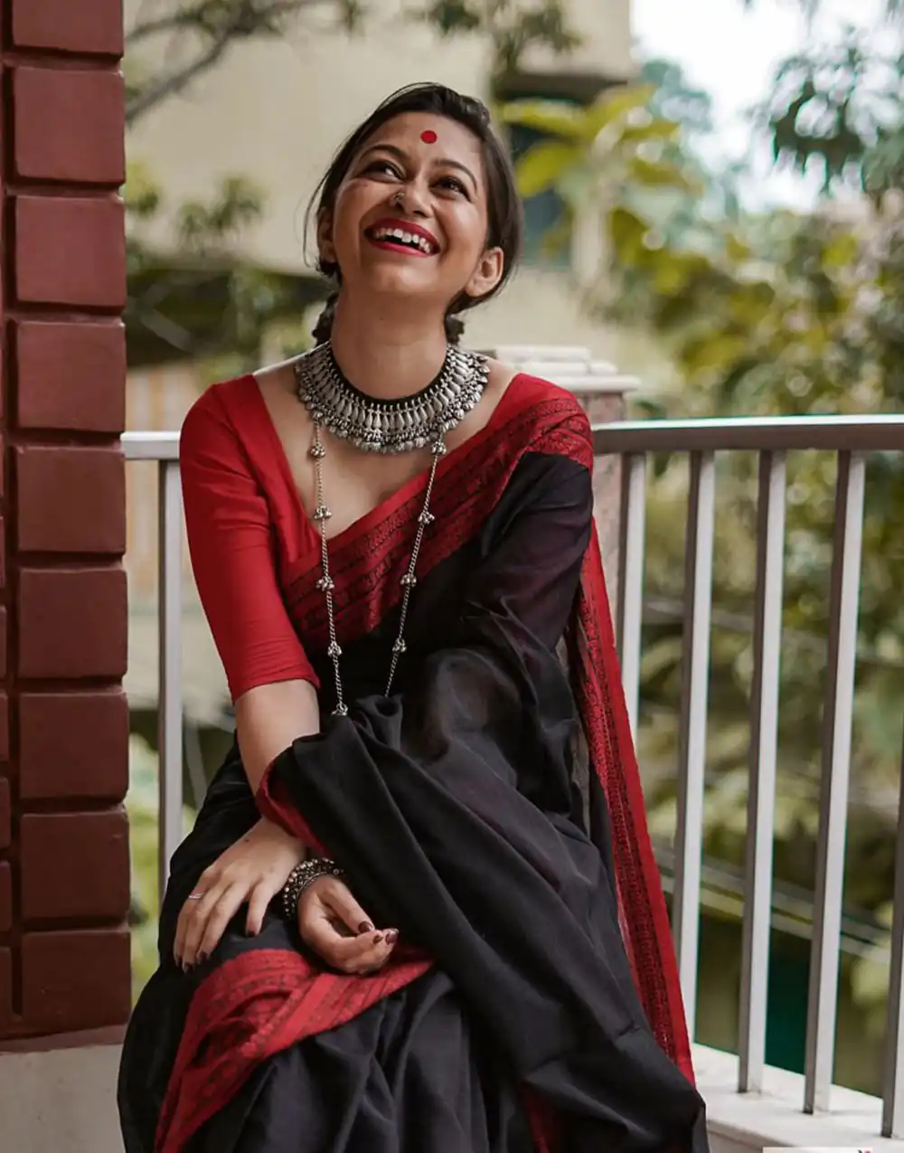 Black Soft Lilan Slab All Over Weaving Work Saree - Image 4