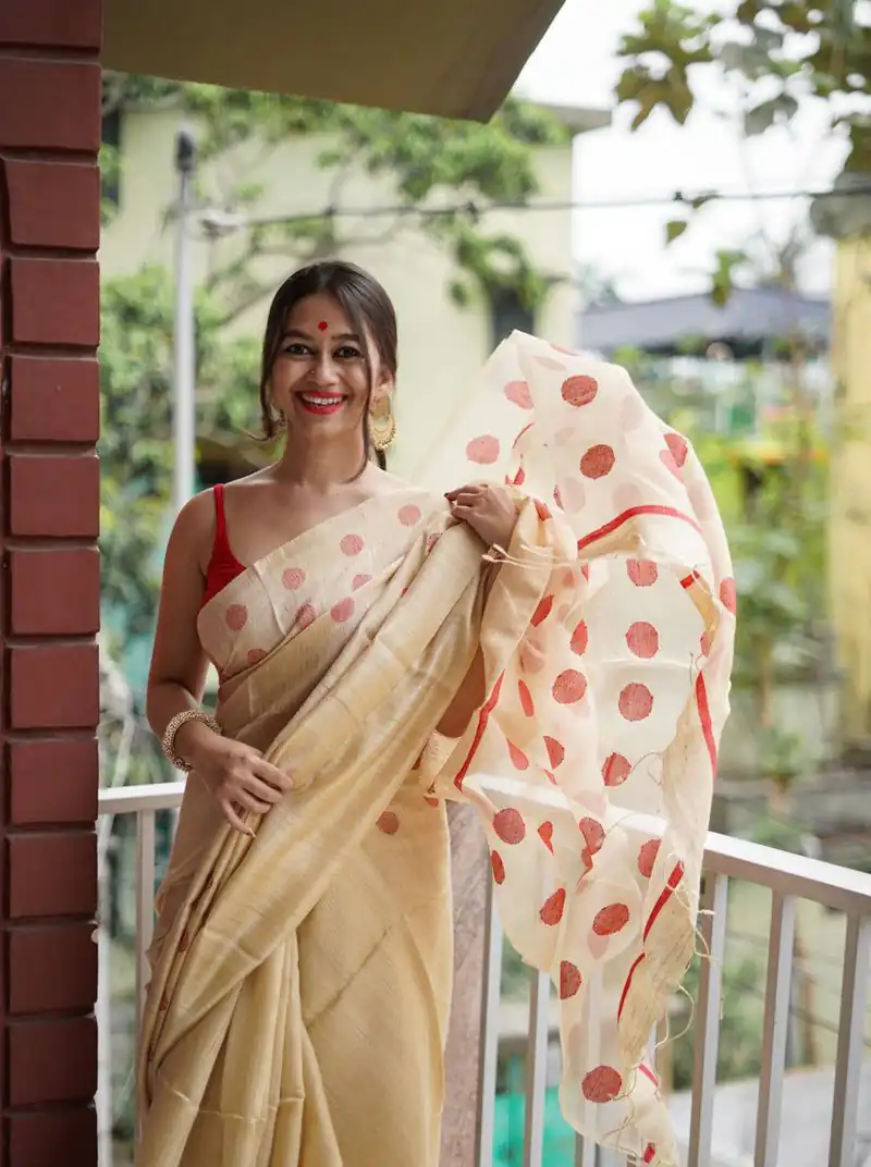 Cream Soft Lilan Weaving Work Saree - Image 7