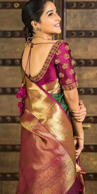 KPR 030 Green Color Soft Lichi Silk Saree with Lace Border & Lace Work. Best Price ₹1499. Delivery 4-6 Working Days. Shop now. | Sarees, Bollywood Sarees, Creative Sarees, Designer Sarees, Embroidered Sarees, Ethnic Saree, Modern Digital sarees, Party Wear Sarees