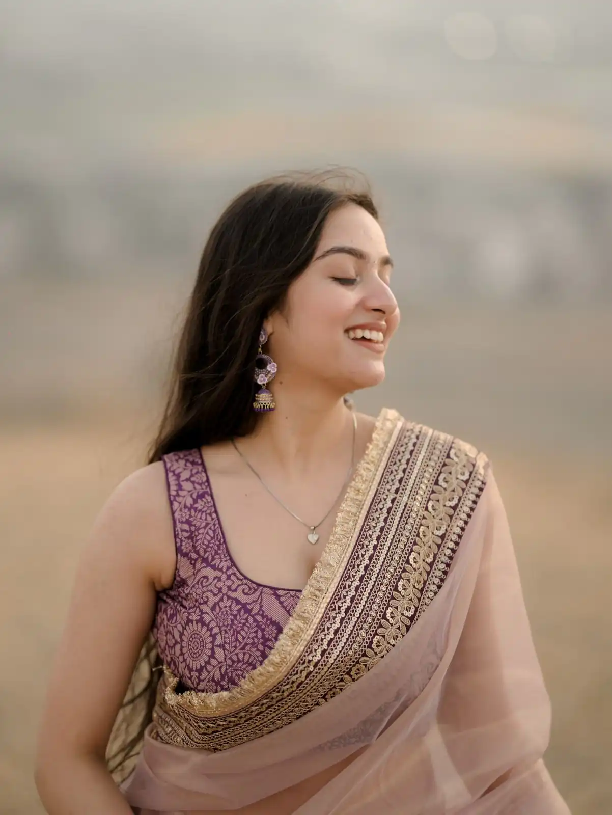 Lavender Soft Twil Net Embroidery Work Saree - Image 3