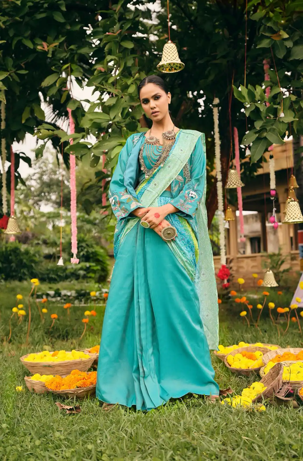 RR 34 Blue Shimmer Saree Perfect for Wedding, Party, Cultural Events, Durga Puja, Reception – . Best Price ₹2049. Delivery 4-6 Working Days. Shop now. | Sarees, Bollywood Sarees, Creative Sarees, Designer Sarees, Embroidered Sarees, Ethnic Saree, Modern Digital sarees, Party Wear Sarees