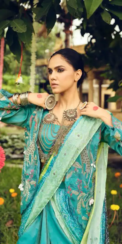 RR 34 Blue Shimmer Saree Perfect for Wedding, Party, Cultural Events, Durga Puja, Reception – . Best Price ₹2049. Delivery 4-6 Working Days. Shop now. | Sarees, Bollywood Sarees, Creative Sarees, Designer Sarees, Embroidered Sarees, Ethnic Saree, Modern Digital sarees, Party Wear Sarees