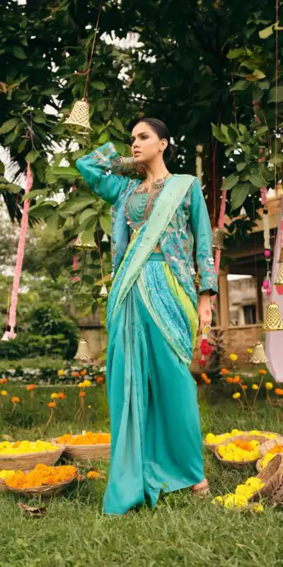 RR 34 Blue Shimmer Saree Perfect for Wedding, Party, Cultural Events, Durga Puja, Reception – . Best Price ₹2049. Delivery 4-6 Working Days. Shop now. | Sarees, Bollywood Sarees, Creative Sarees, Designer Sarees, Embroidered Sarees, Ethnic Saree, Modern Digital sarees, Party Wear Sarees