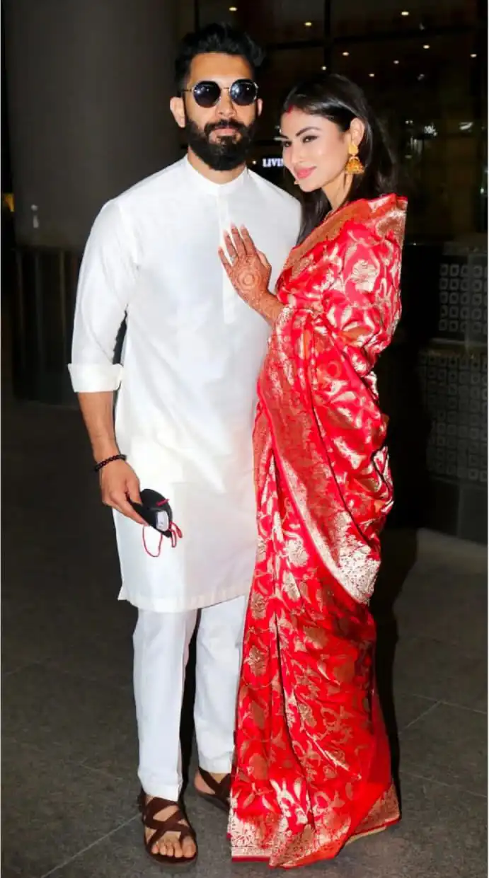 KPR 115 Red Color Soft Lichi Silk Saree with Lace Border & Lace Work. Best Price ₹1399. Delivery 4-6 Working Days. Shop now. | Designer Sarees, Sarees, Bollywood Sarees, Creative Sarees, Embroidered Sarees, Ethnic Saree, Modern Digital sarees, Party Wear Sarees