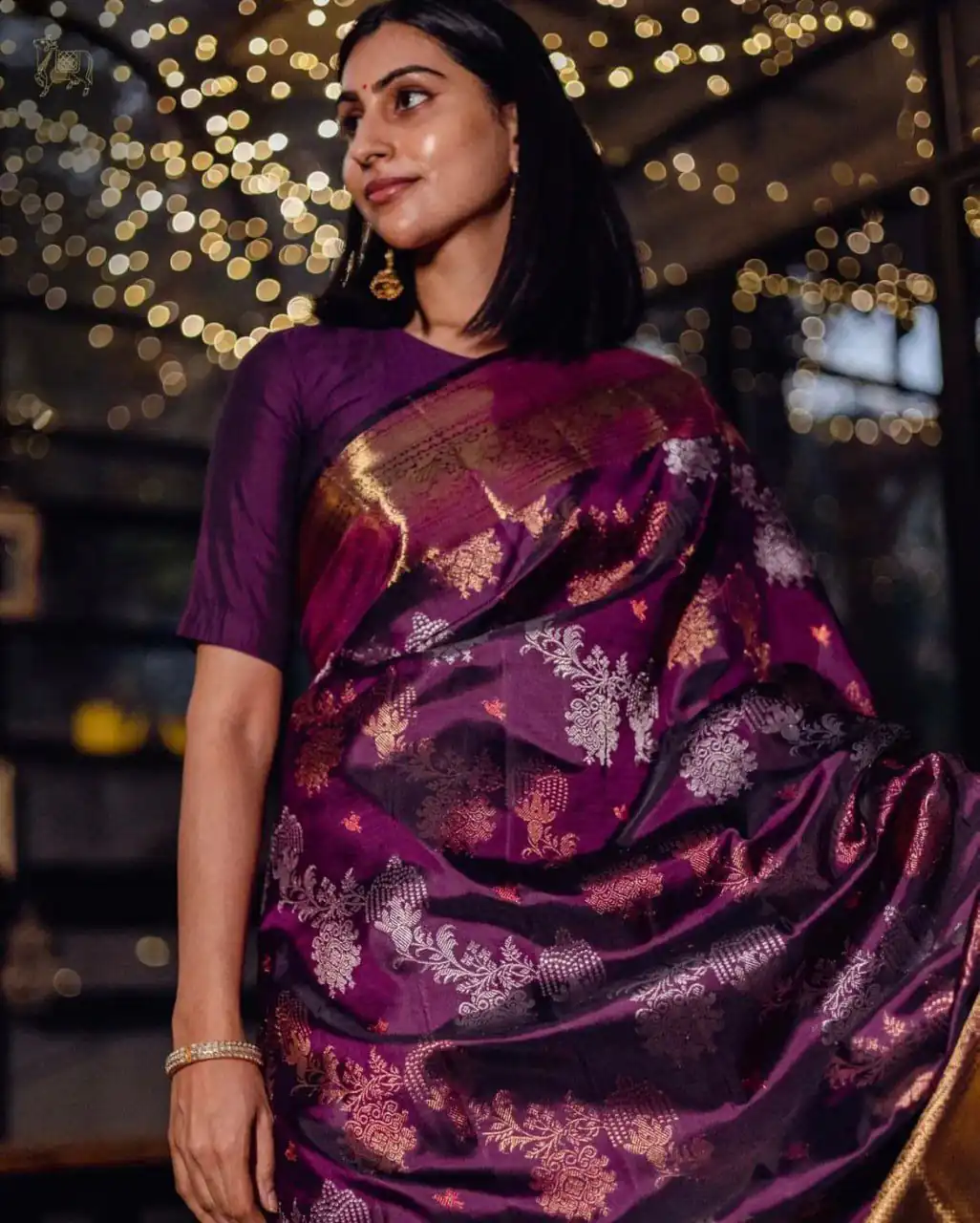 Wine Soft Lichi Silk On All Over Border Saree - Image 2