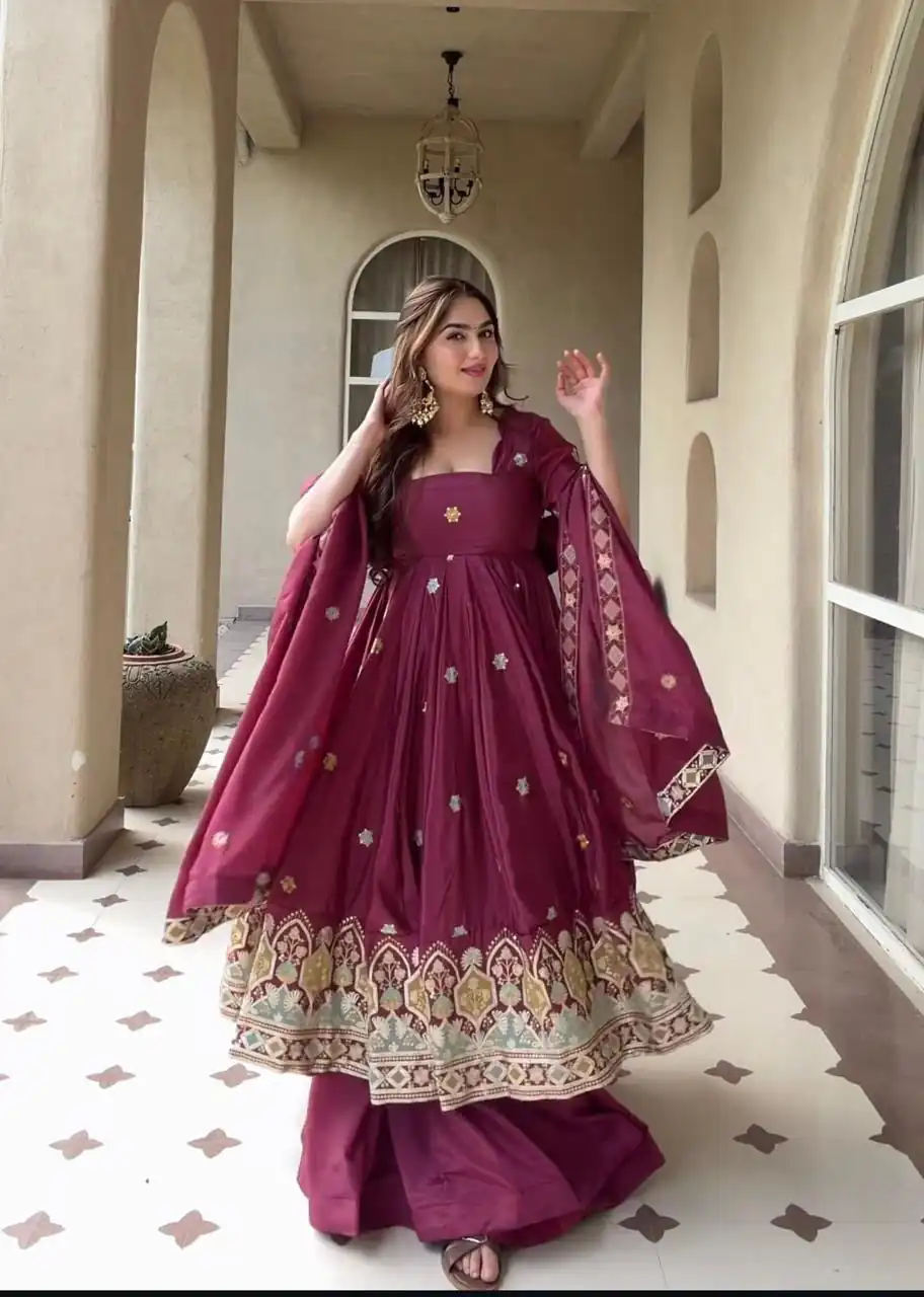Aglow Red Natural Crep Embroidery Work Anarkali Suit - Image 3