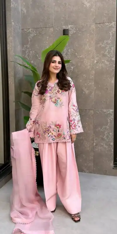 Alternative view of Classic Pink Organza Embroidery Work Salwar Suit