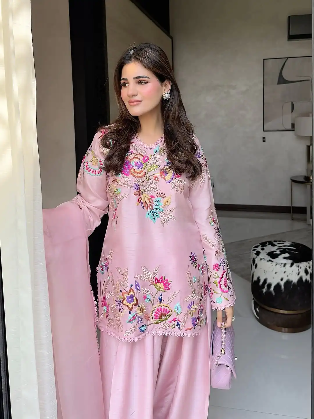 Classic Pink Organza Embroidery Work Salwar Suit - Image 3