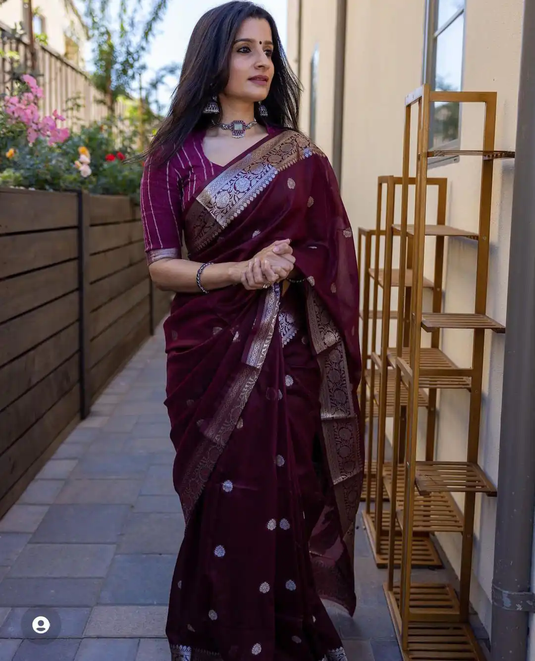 Fancy Maroon Soft Lilan Slab Jacquard Work Saree - Image 2