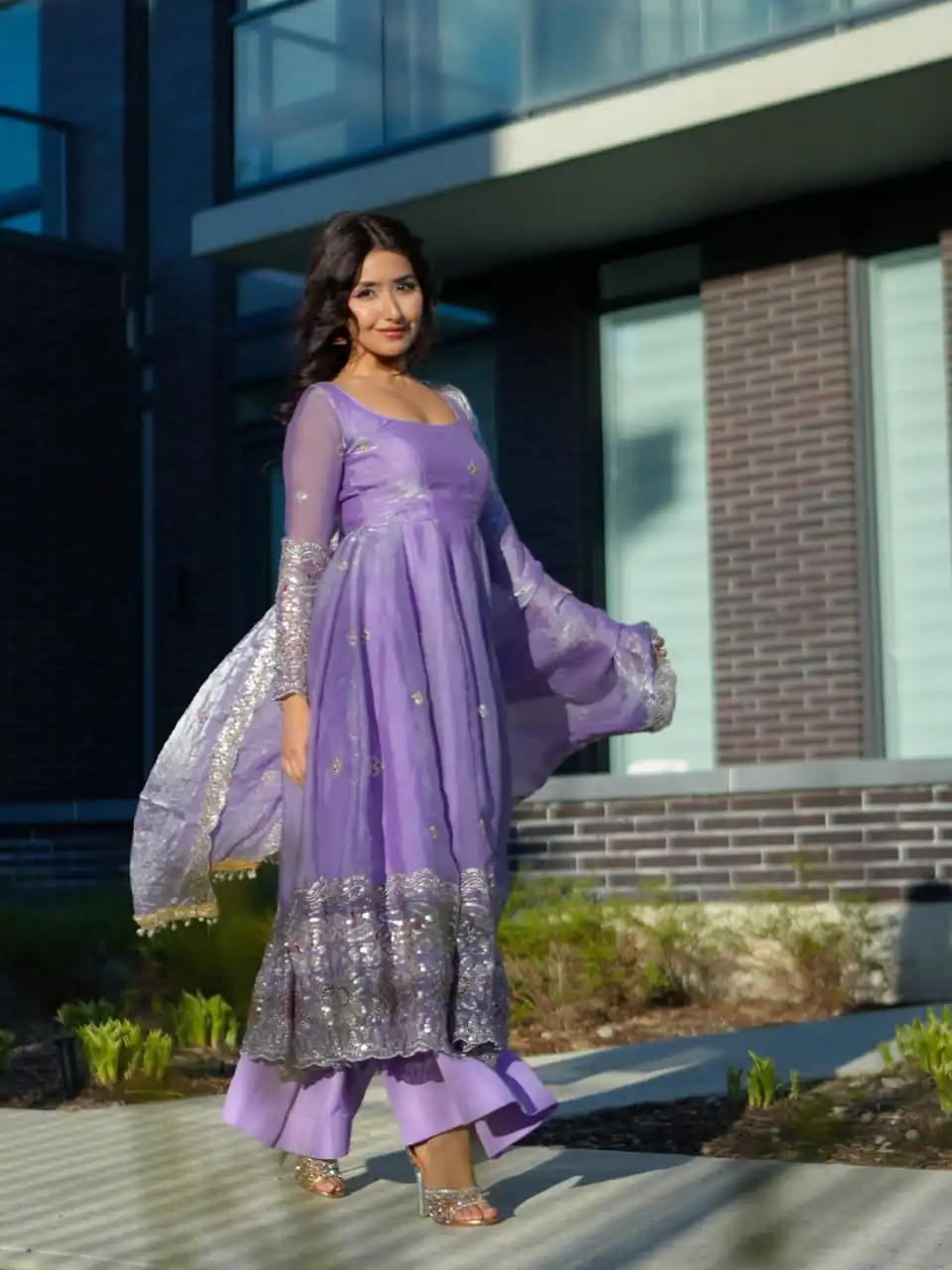 Trendy Lavender Fendy Silk Thread Work Anarkali Suit