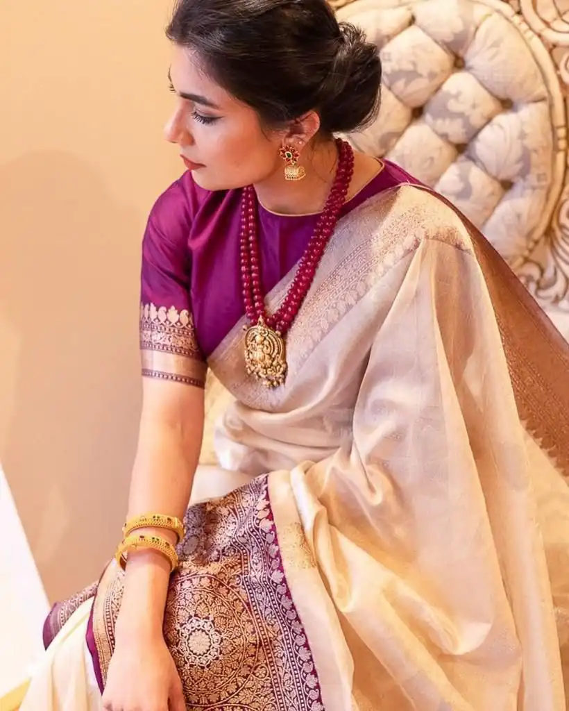 Pretty Off White Soft Lichi Silk Gold Zari Work Saree - Image 3