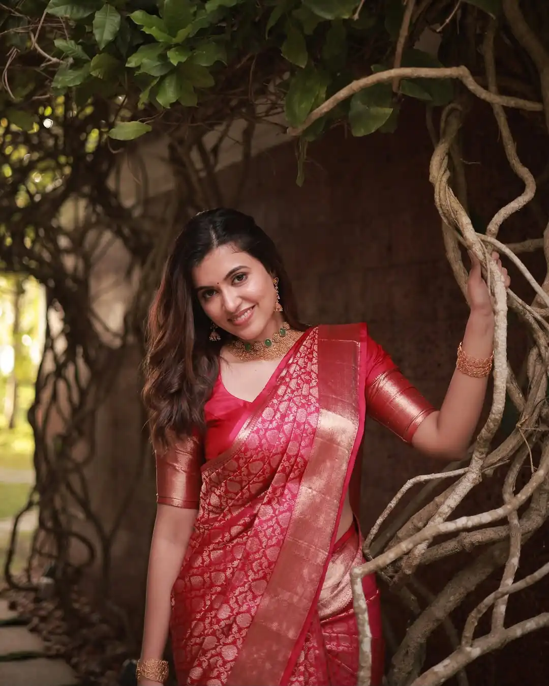 KPR 234 Gajri Soft Lichi Silk Saree with Lace Work & Lace Border. Introductory Price ₹1349. Delivery 4-6 Working Days. Shop now. | Sarees, Bollywood Sarees, Creative Sarees, Designer Sarees, Embroidered Sarees, Ethnic Saree, Modern Digital sarees, Party Wear Sarees