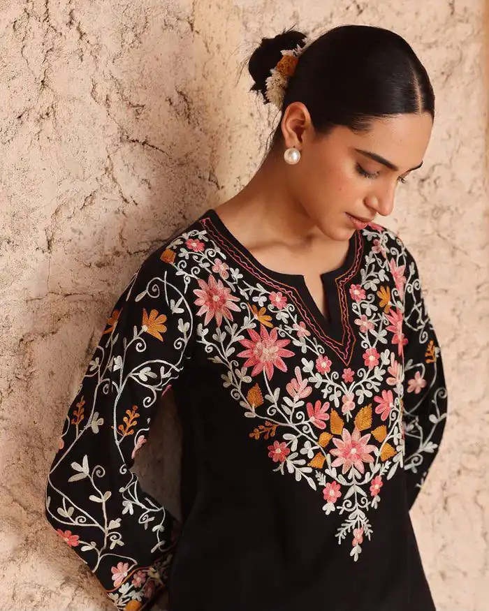 ND 5058 Black | Black Roman Silk Salwar Suit with Embroidery Work. Grab it for ₹2099. Delivery 4-6 Working Days. Shop now. | Jump Suits, Salwar suit, Casual Suits, Creative suits, Designer Suits, Palazzo Suits, Party Wear Suits, Patiala Suits, Straight Suits