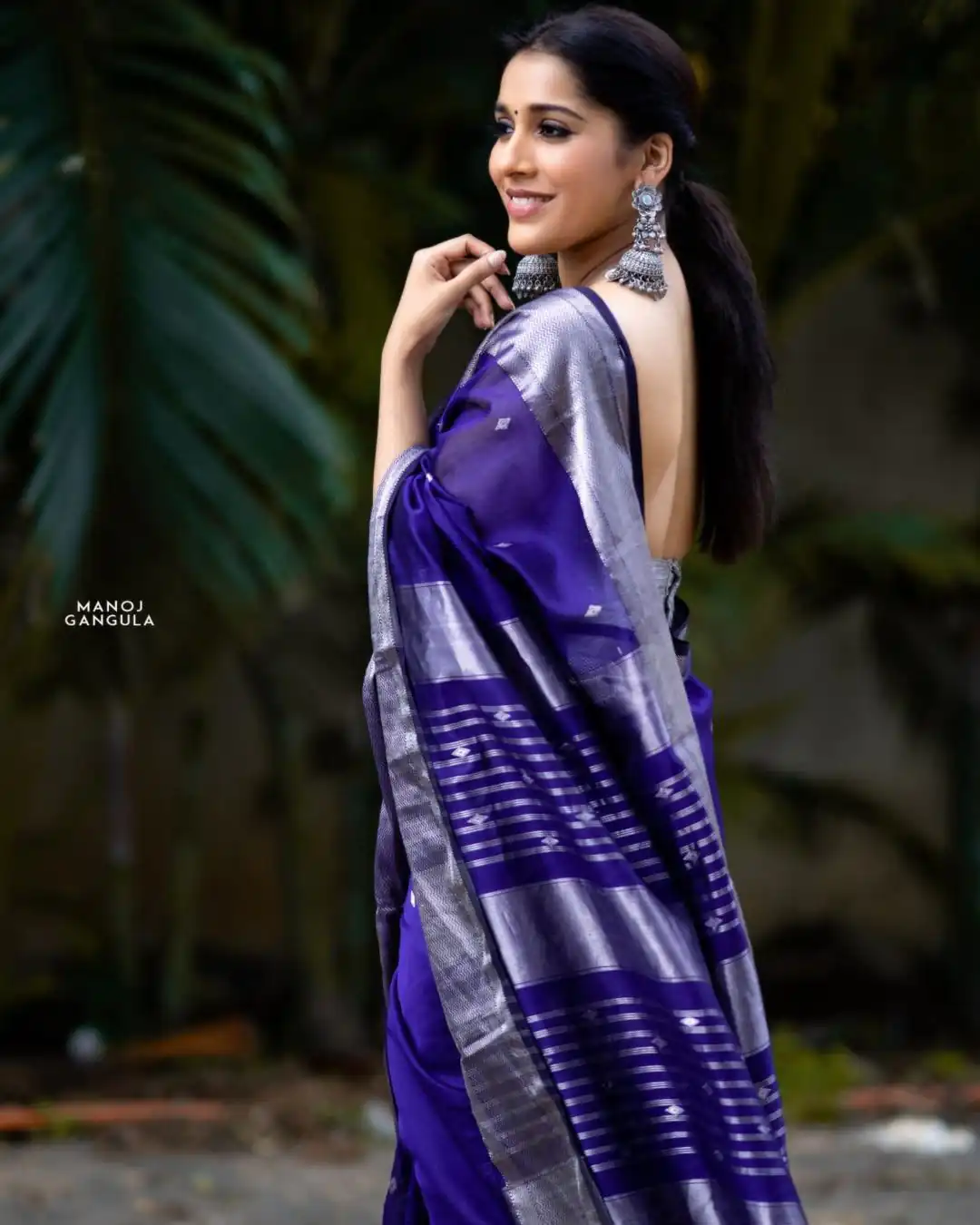 KP 5091 Royal Blue Soft Lichi Silk Saree with Lace Work & Lace Border. Introductory Price ₹1349. Delivery 4-6 Working Days. Shop now. | Sarees, Bollywood Sarees, Creative Sarees, Designer Sarees, Embroidered Sarees, Ethnic Saree, Modern Digital sarees, Party Wear Sarees