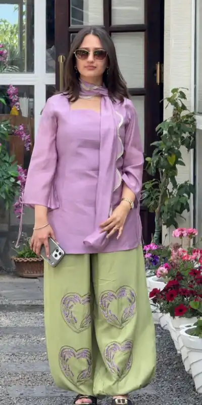 MD 3106 Lavender Mal Chanderi Salwar Suit Perfect for Wedding, Party, Baisakhi, Housewarming, Sangeet – Introductory Price ₹2249. Delivery 4-6 Working D | Jump Suits, Salwar suit, Casual Suits, Creative suits, Designer Suits, Palazzo Suits, Party Wear Suits, Patiala Suits, Straight Suits