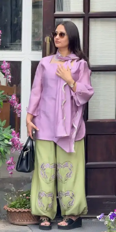 MD 3106 Lavender Mal Chanderi Salwar Suit Perfect for Wedding, Party, Baisakhi, Housewarming, Sangeet – Introductory Price ₹2249. Delivery 4-6 Working D | Jump Suits, Salwar suit, Casual Suits, Creative suits, Designer Suits, Palazzo Suits, Party Wear Suits, Patiala Suits, Straight Suits