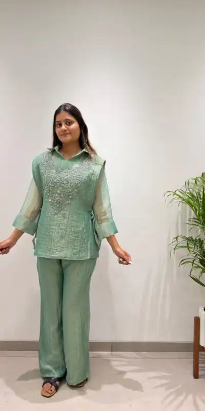 BE 484 Sea Green Colour | Brown Salsa Silk Kurti with Hand Work. Get it for ₹2199. Delivery 4-6 Working Days. Online Shop now. | Kurti, Bollywood Kurti, Creative Kurtis, Designer Kurti, Party Wear Kurti, Selfie Kurti