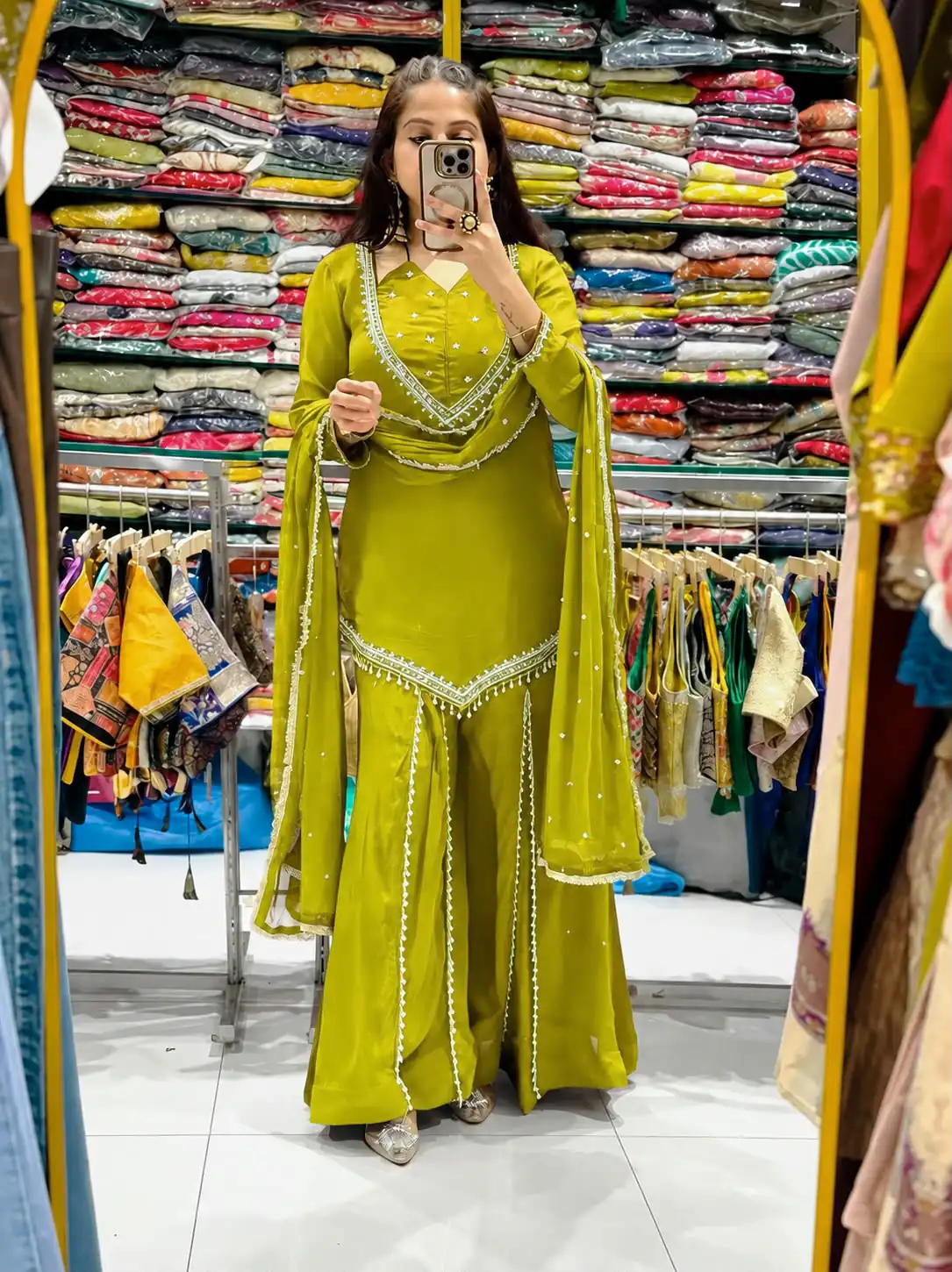 Pretty Mehendi Roman Glass Mirror Work Salwar Suit - Image 5